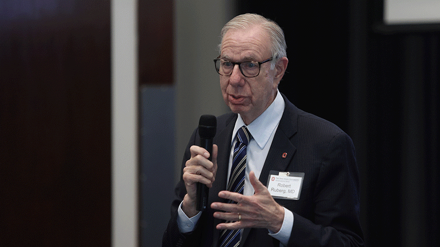 Robert Ruberg, MD, speaks at the 2022 Ruberg Symposium, an annual event for faculty, residents, fellows, students and local practitioners.